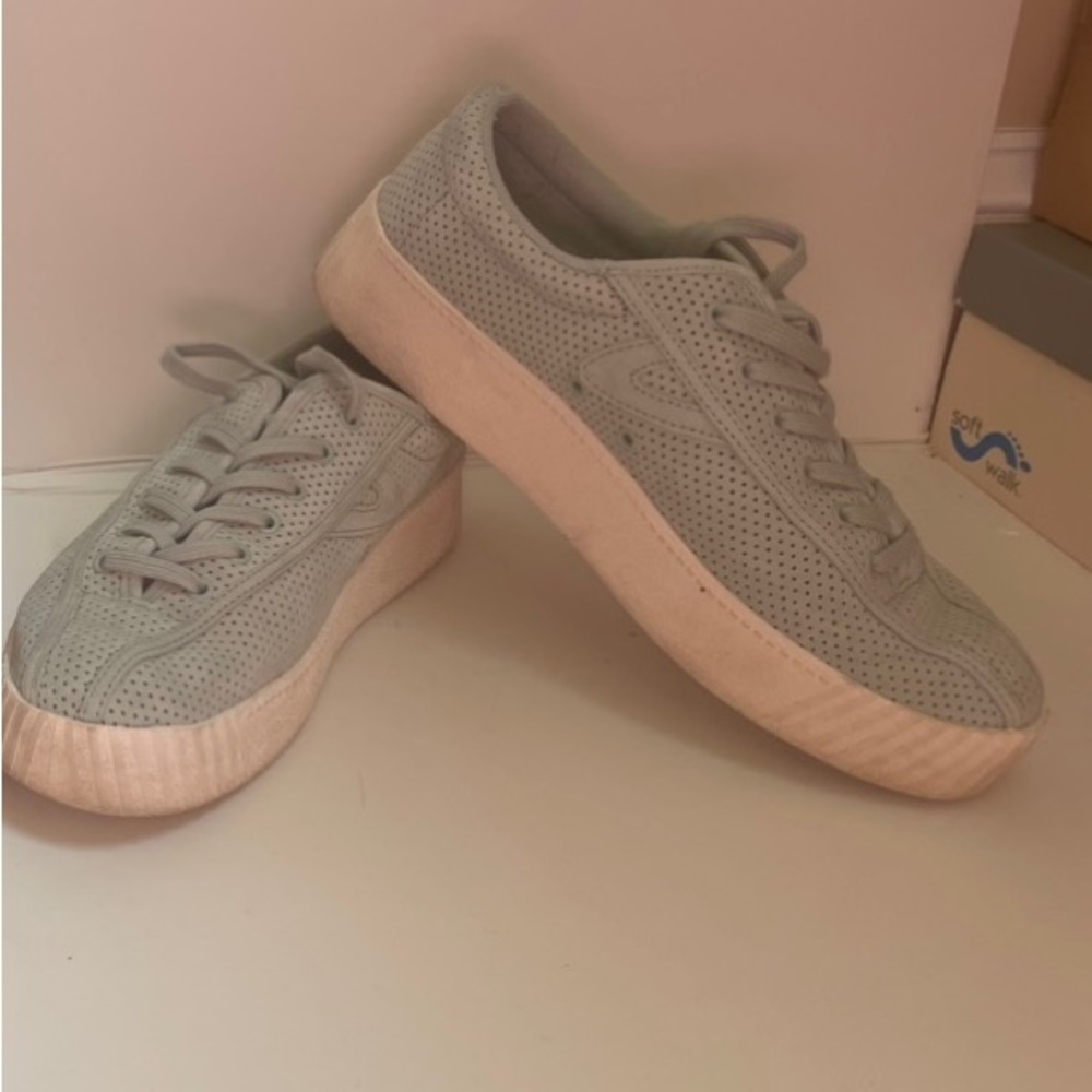Womens Tretorn aqua marine platform leather sneaker sz 9.5
